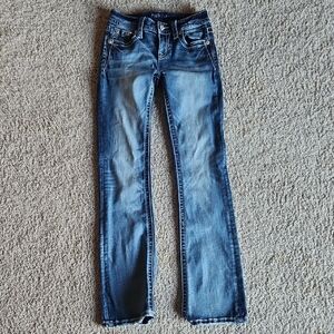 Womens Low-Rise Miss Me Jeans, Size 23, Inseam 32